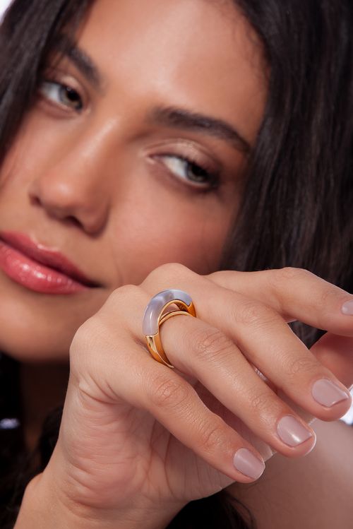 Anel Float - Ágata Cinza - Coleção Inéditos Janeiro Banho: Folheado a Ouro