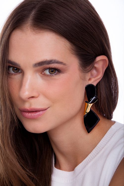 Brinco El Paisaje - Esmalte Preto - Coleção Maria Dolores + Maria Valentina Banho: Folheado a Ouro