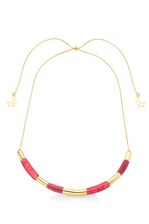 Colar Gesto - Feldspato Vermelho - Coleção TRAJEtos Banho: Folheado a Ouro