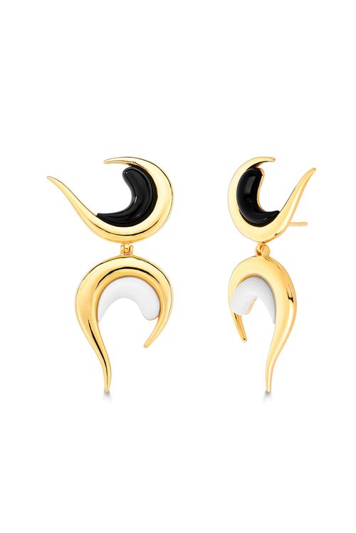 Brinco Contraste - Resina Branca e Preta - Coleção TRAJEtos Banho: Folheado a Ouro