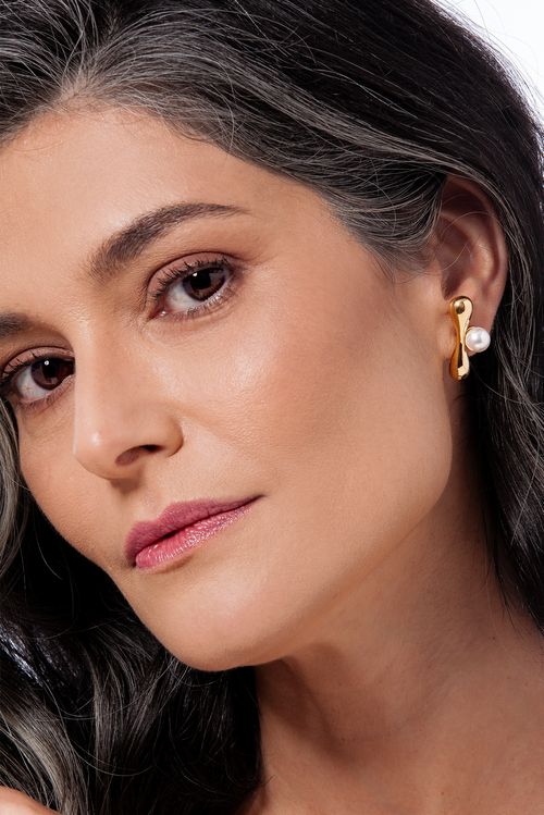 Brinco Sinfonia - Pérola - Coleção Ritmo Banho: Folheado a Ouro