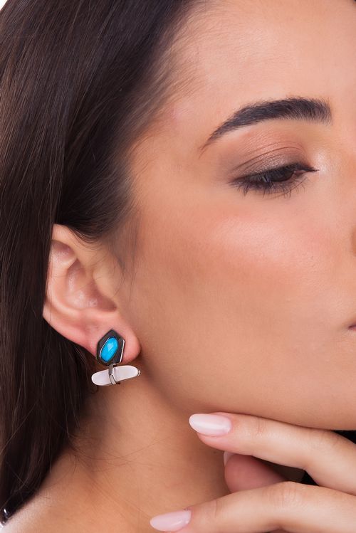 Brinco Atitude - Haulita Turquesa e Madrepérola - Coleção Existe em Mim Banho: Ródio Negro