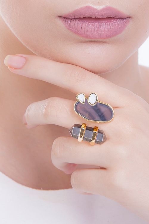 Anel Nature - Ágata Cinza, Cristal Metalizado e Haulita - Coleção Acquarella Banho: Folheado a Ouro