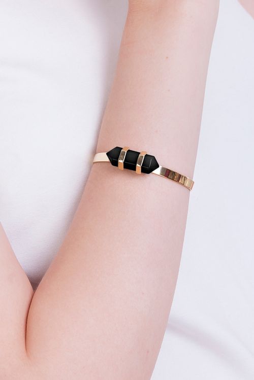 Pulseira Pierre - Onix - Coleção Acquarella Banho: Folheado a Ouro