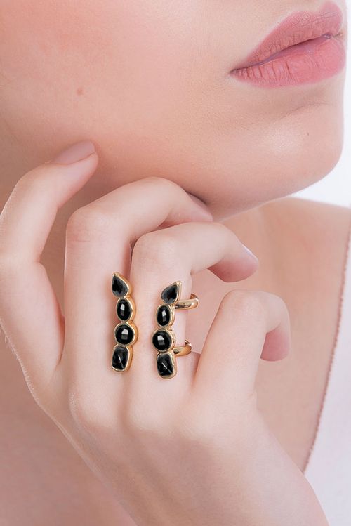 Anel Brise 2 - Obsidiana Preta - Coleção Acquarella Banho: Folheado a Ouro