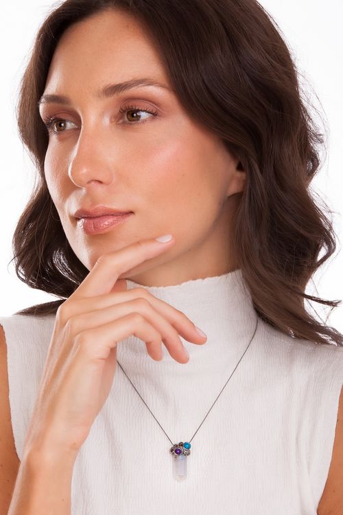 Colar Prisma Pequeno - Quartzo Branco Holográfico, Haulita Roxa e Turquesa - Coleção Sublime Banho: Ródio Negro