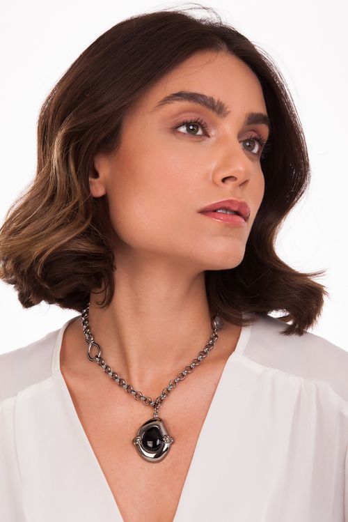 Colar Trama - Ônix e Cristal Grafitado - Coleção O Abraço Banho: Ródio Negro