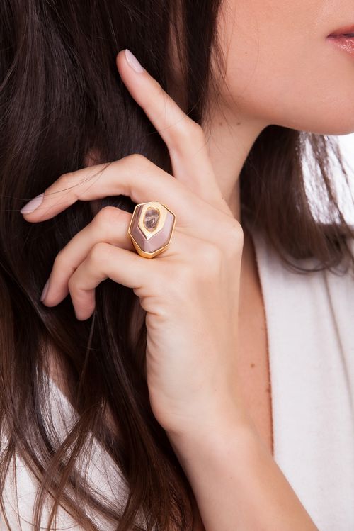 Anel Essência - Cristal e Madeira Rosa - Coleção Existe em Mim Banho: Folheado a Ouro