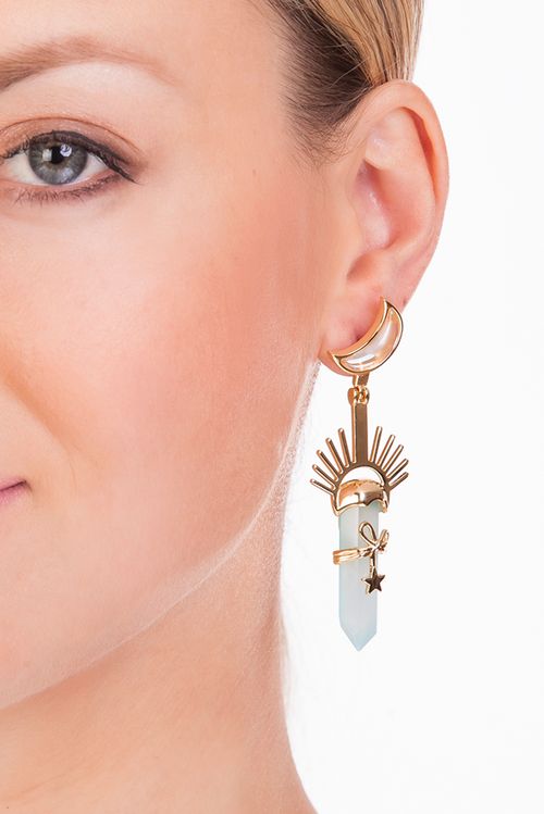 Brinco Celeste M - Ágata Azul e Quartzo Leitozo Perolizado - Coleção Conexão Banho: Folheado a Ouro