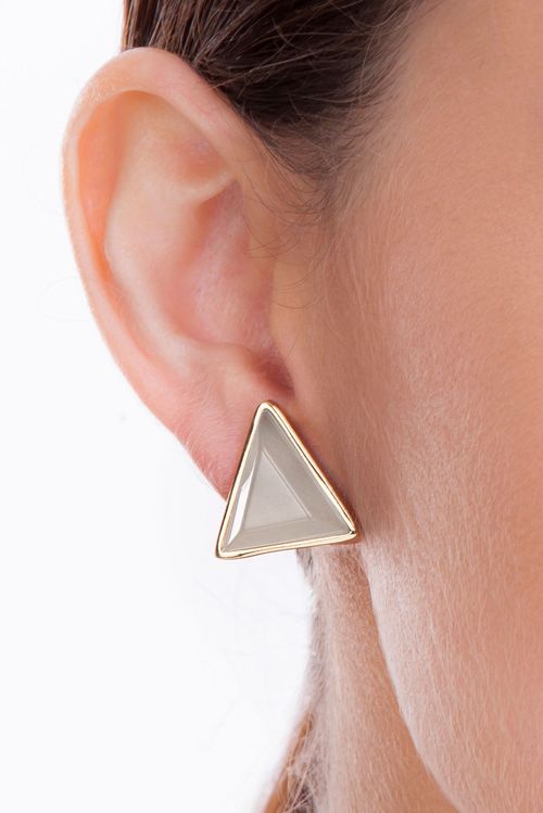 Brinco Triangle - Ágata Cinza - Coleção Geometric Banho: Folheado a Ouro