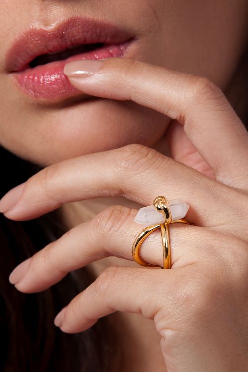 Anel Knot - Quartzo Branco Holográfico - Coleção In Love Banho: Folheado a Ouro
