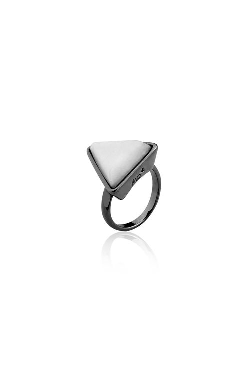 Anel Little Triangle - Dolomita - Coleção Geometric Banho: Ródio Negro