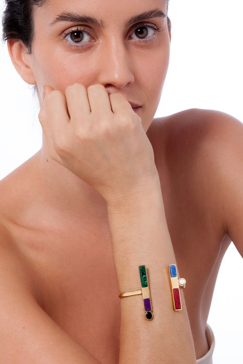 Pulseira Planck - Feldspato Roxo e Vermelho, Malaquita, Quartzo Azul Anil, Porcelana e Obsidiana - Coleção Inéditos Março Banho: Folheado a Ouro