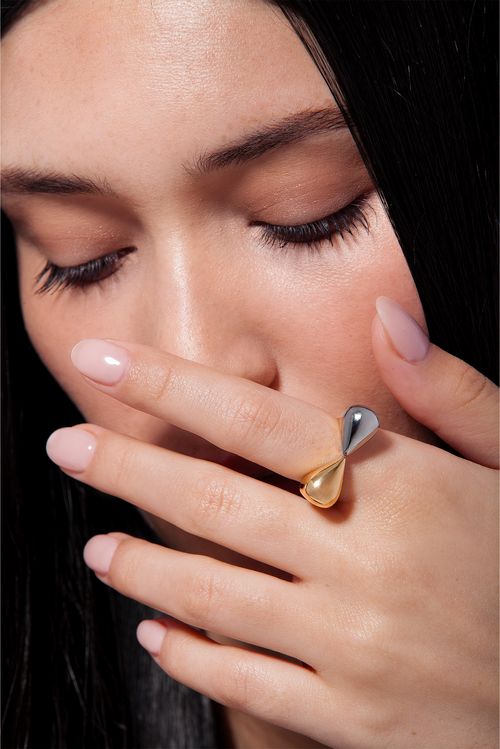 Anel Ampulheta - Ágata Cinza Metalizada - Coleção Tempoesia Banho: Folheado a Ouro