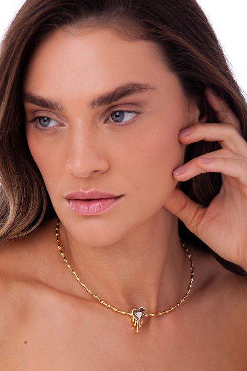 Colar Choker Fervor- Ágata Cinza Metalizada - Coleção Flor e Ser Amor Banho: Folheado a Ouro