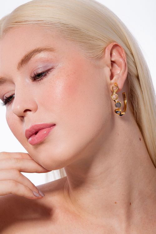 Brinco Argola Encanto M - Ágata Cinza, Cristal, Labradorita e Drusa Metalizada - Coleção Alma Banho: Folheado a Ouro