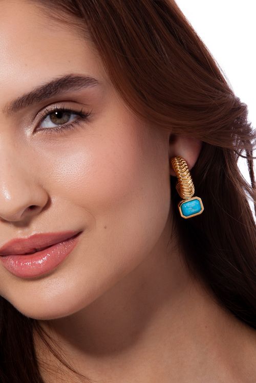 Brinco Petrus - Haulita Turquesa - Coleção Inéditos Julho Banho: Folheado a Ouro