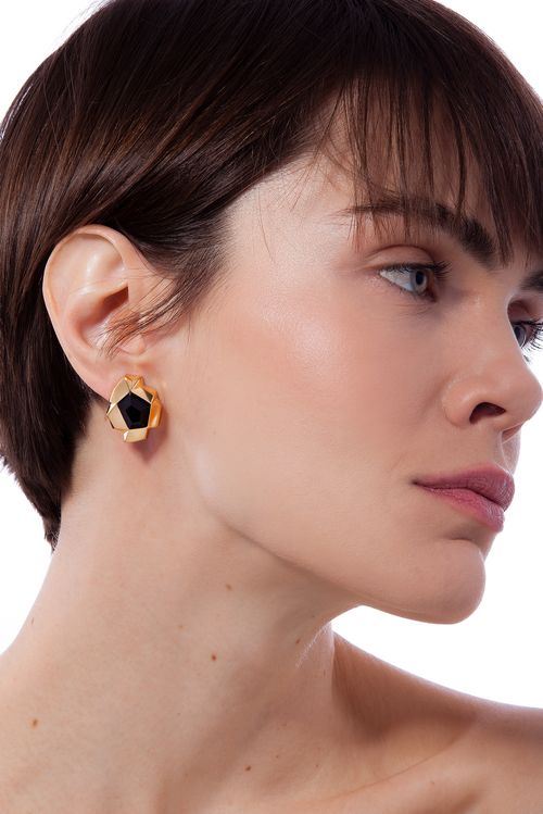 Brinco Shibui - Obsidiana Preta - Coleção Ecoa Banho: Folheado a Ouro
