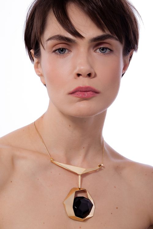 Colar Ikigai - Obsidiana Preta - Coleção Ecoa Banho: Folheado a Ouro