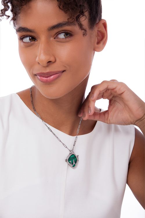 Colar Alfabeto U - Feldspato Vermelho, Haulita Turquesa, Obsidiana, Malaquita e Ágata Cinza Metalizada - Coleção Expressão Banho: Ródio Negro