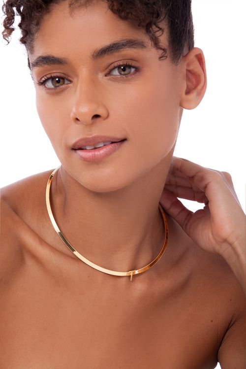 Colar Choker T - Coleção Expressão Banho: Folheado a Ouro