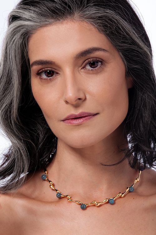 Colar Sincronia - Quartzo Azulado - Coleção Ritmo Banho: Folheado a Ouro