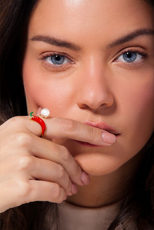 Anel Picante - Esmalte Vermelho, Verde e Pérola - Coleção Dolce Tropicália Alto Verão Banho: Folheado a Ouro