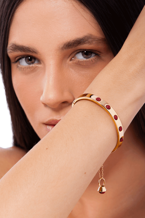 Pulseira Algema Princesa - Feldspato Vermelho - Coleção Essential Banho: Folheado a Ouro