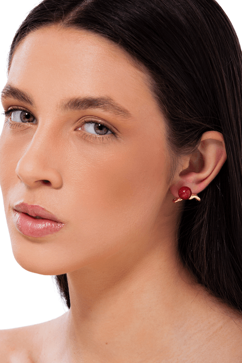 Brinco Ida - Feldspato Vermelho - Coleção SurreABISMO Cristalino Banho: Folheado a Ouro