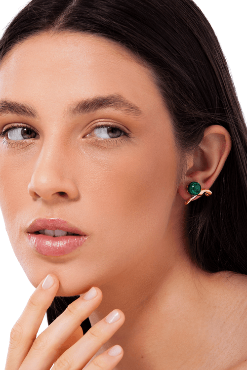 Brinco Ida - Malaquita - Coleção SurreABISMO Cristalino Banho: Folheado a Ouro